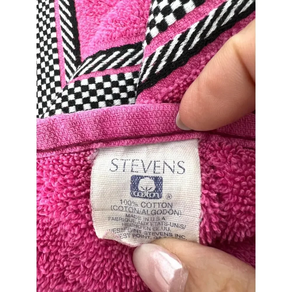 Vintage Stevens Bath Towel Hot Pink with Black Checkered Trim